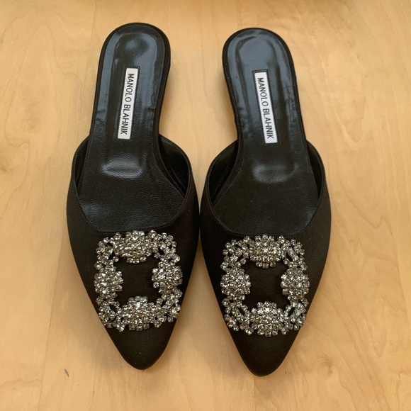 Manolo Blahnik Shoes - Manolo Blahnik Hangmul